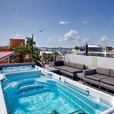 Commodore Suites Simpson Bay Exterior foto